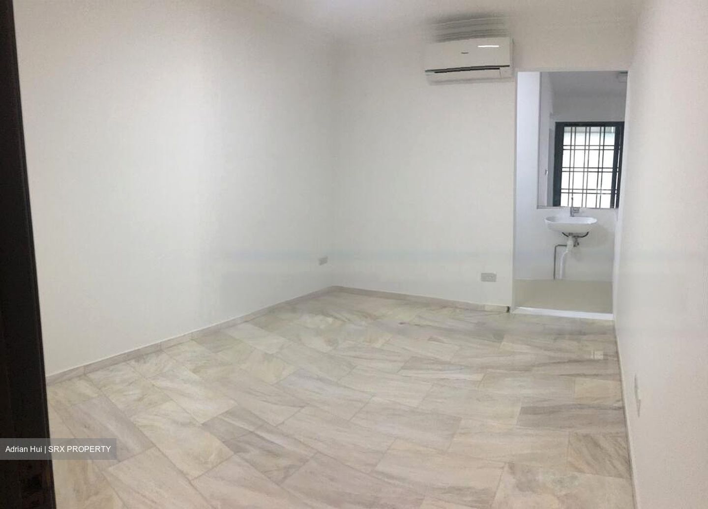 Opera Estate (D15), Terrace #477592681
